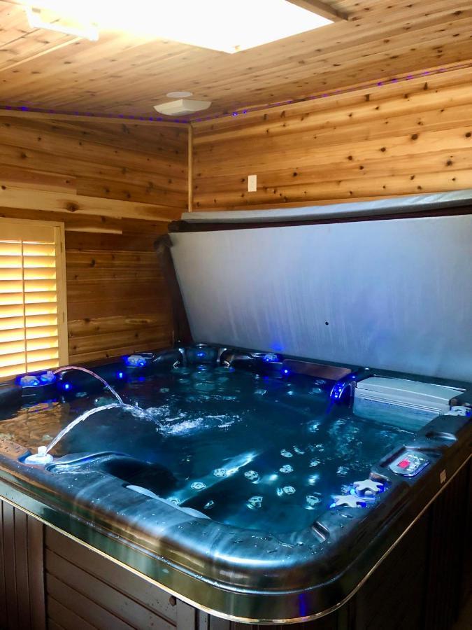 Blue Bear Den 3Br 2Ba Dtc Private Apt Hot Tub Bagian luar foto